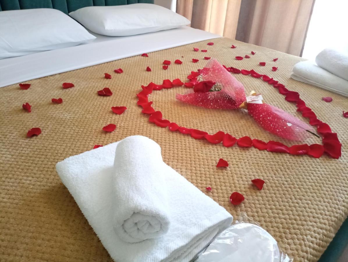Trea Accomodations - Suite Lungomare Vlore Ngoại thất bức ảnh