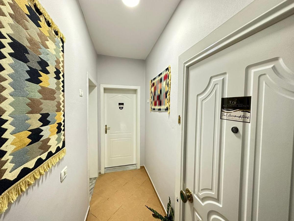 Trea Accomodations - Suite Lungomare Vlore Ngoại thất bức ảnh