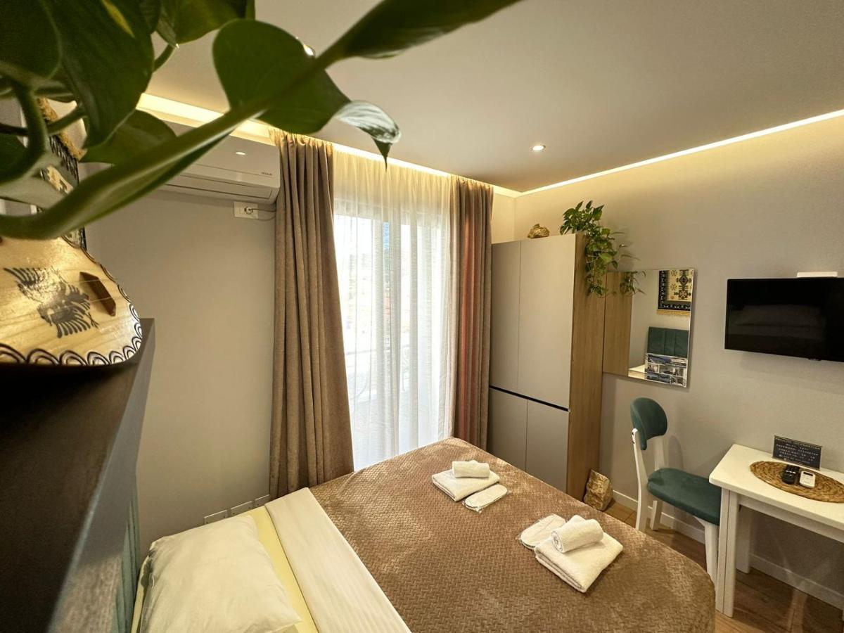 Trea Accomodations - Suite Lungomare Vlore Ngoại thất bức ảnh