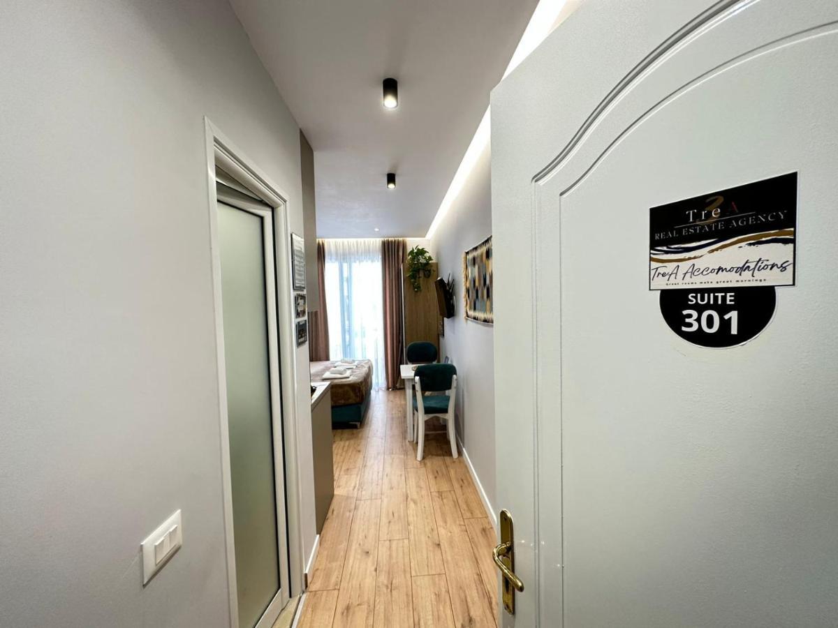 Trea Accomodations - Suite Lungomare Vlore Ngoại thất bức ảnh