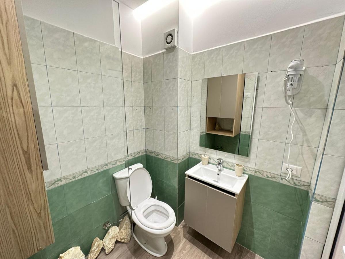 Trea Accomodations - Suite Lungomare Vlore Ngoại thất bức ảnh