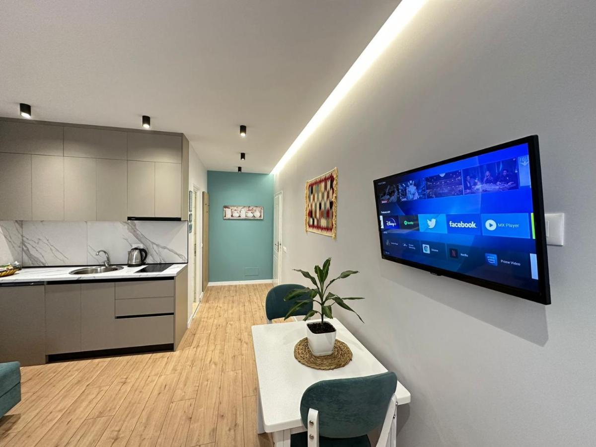 Trea Accomodations - Suite Lungomare Vlore Ngoại thất bức ảnh