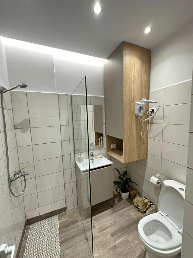 Trea Accomodations - Suite Lungomare Vlore Ngoại thất bức ảnh