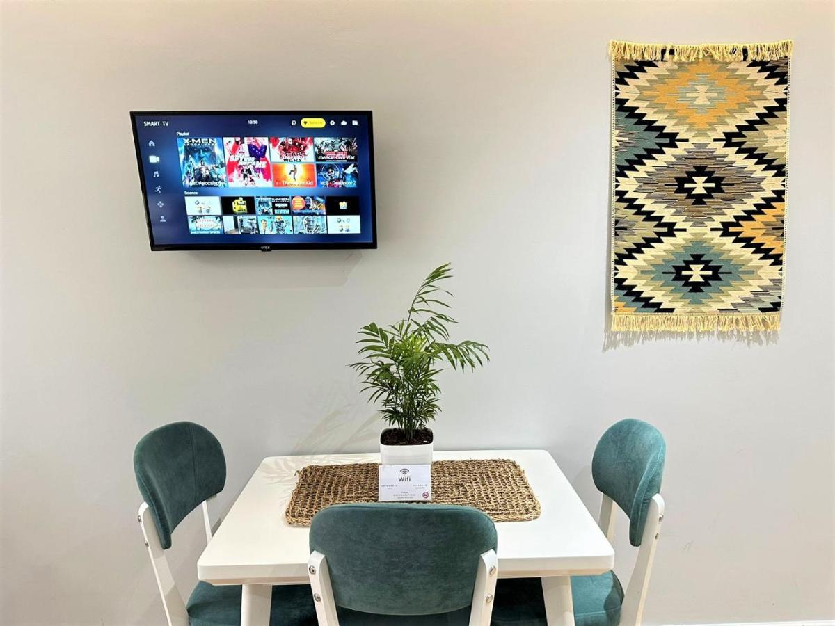 Trea Accomodations - Suite Lungomare Vlore Ngoại thất bức ảnh
